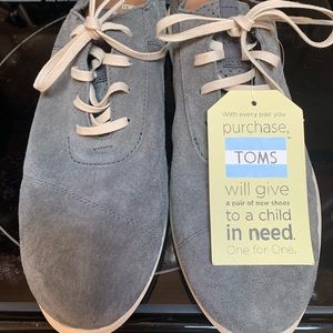 Toms shoes